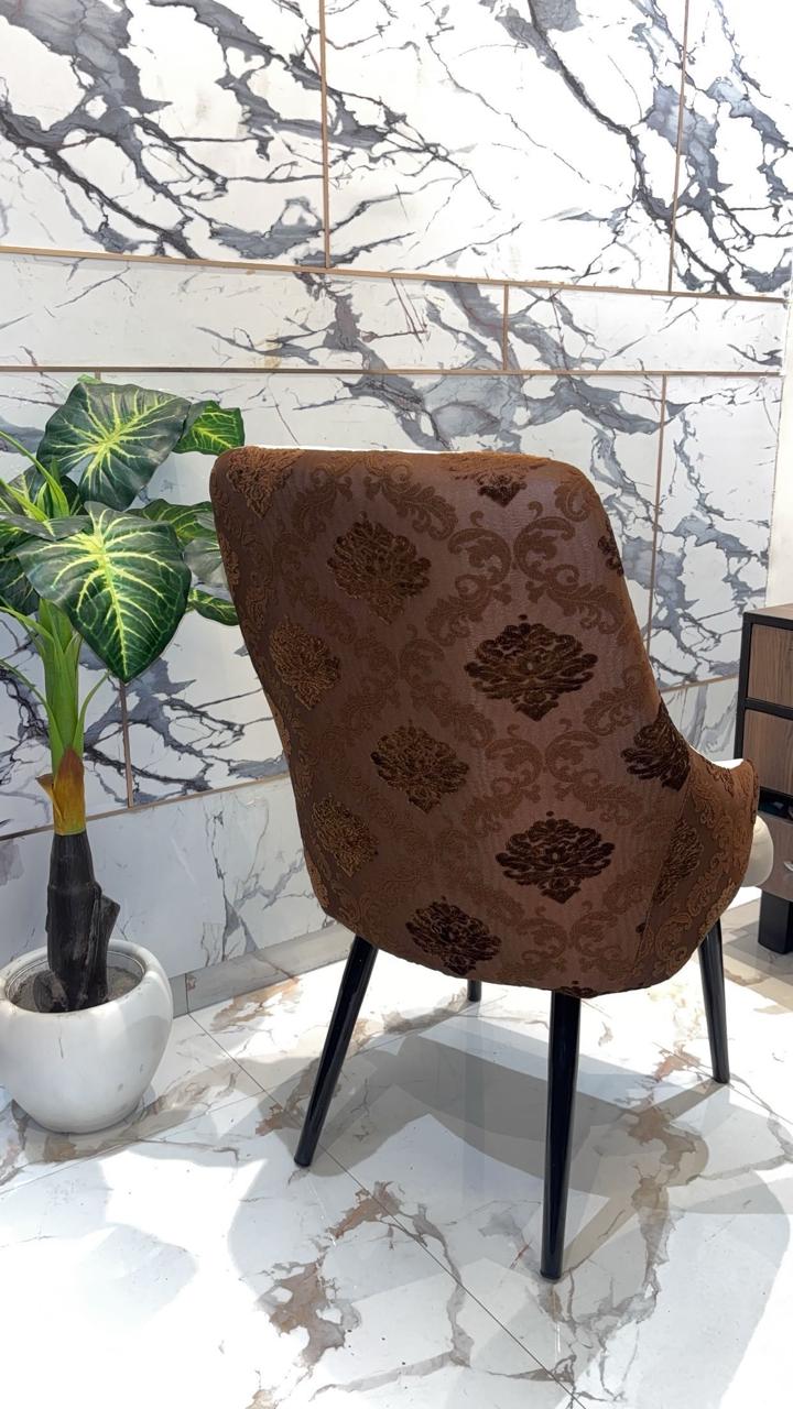 Elegant Quilted Accent Chair